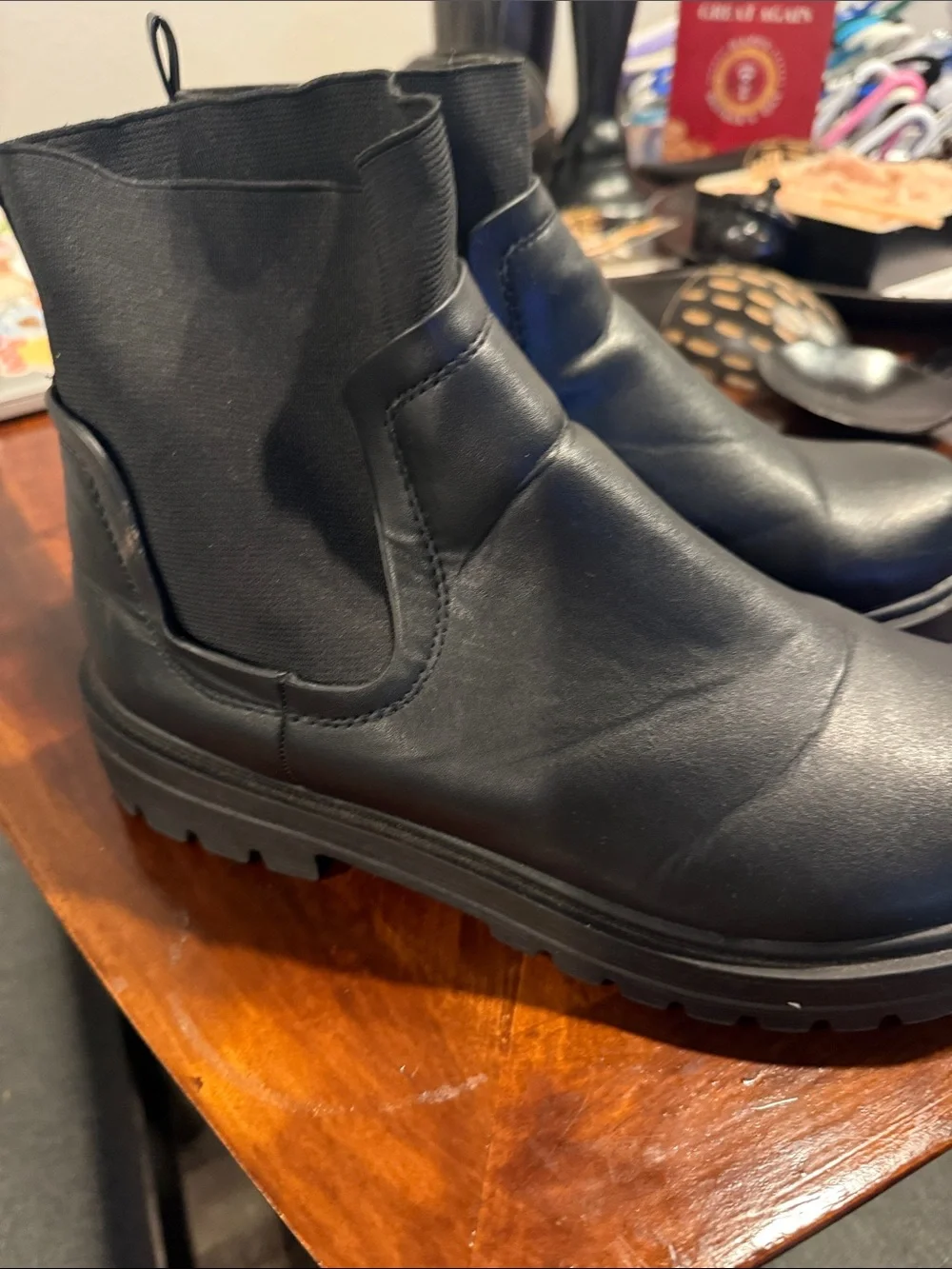 Soda Black Men’s Chukka Boots with Elastic Panels